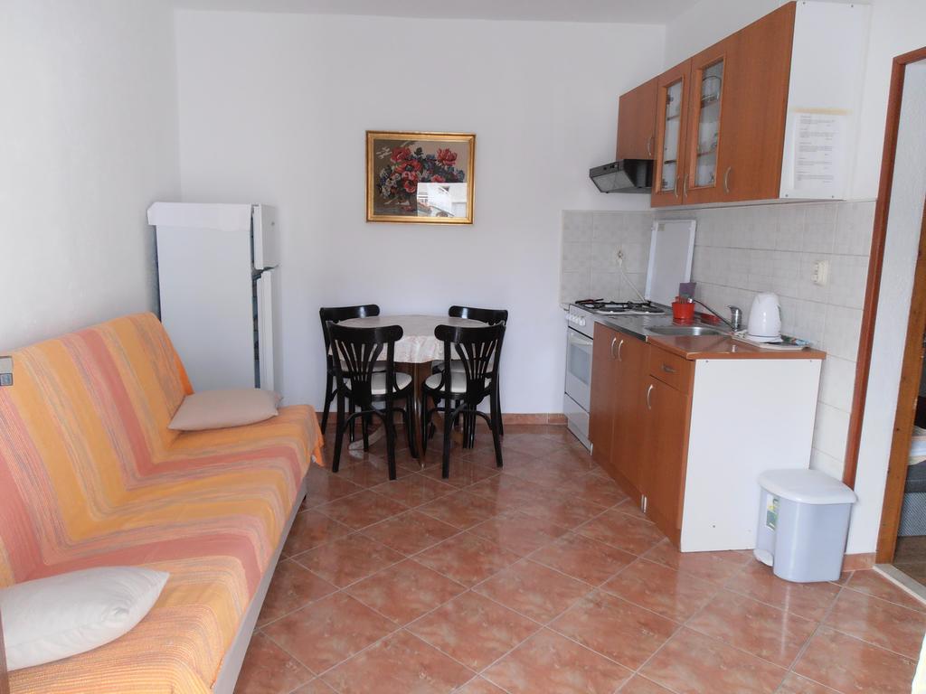 Apartment Perovic Baška Voda エクステリア 写真